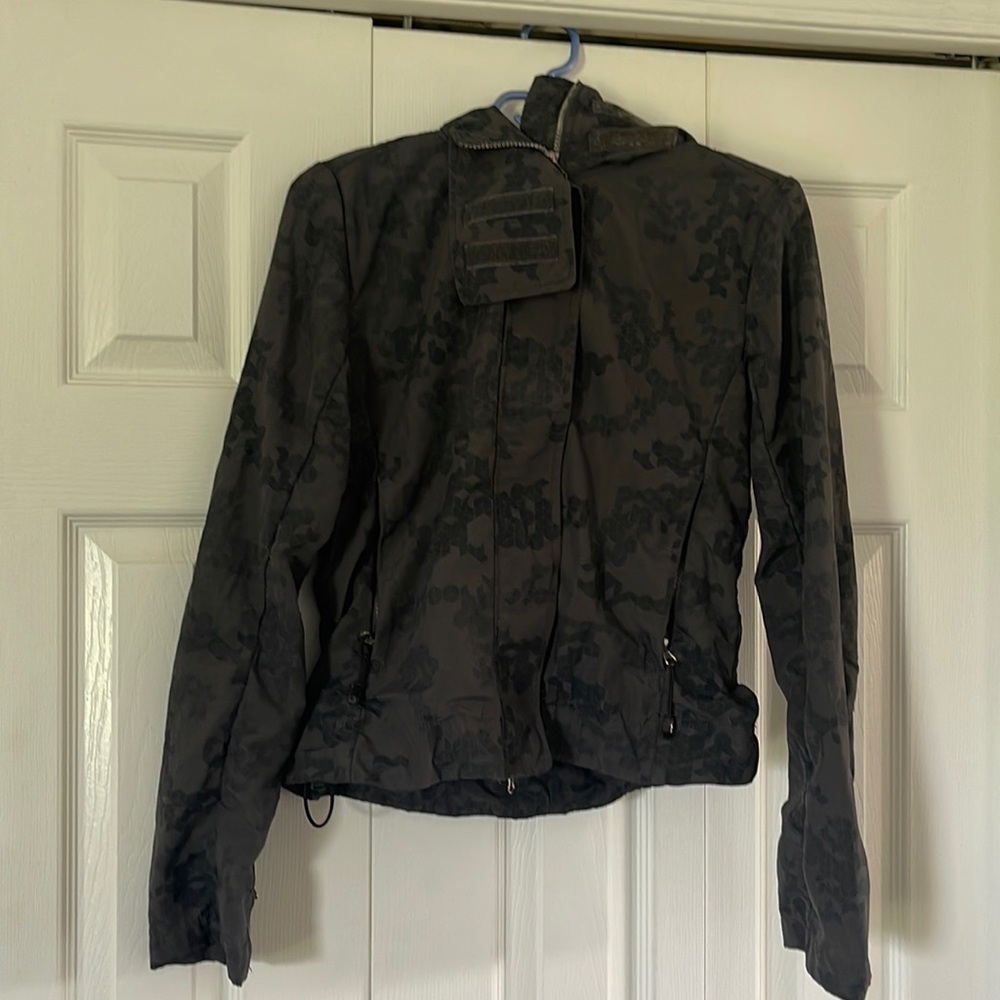 Bench Jacket Size M 🥰🥰